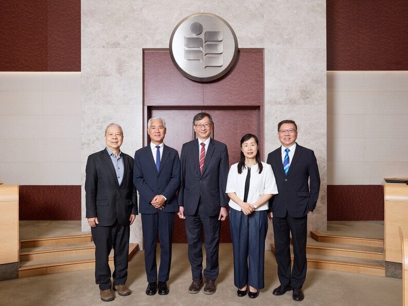 Thumbnail of Management Committee